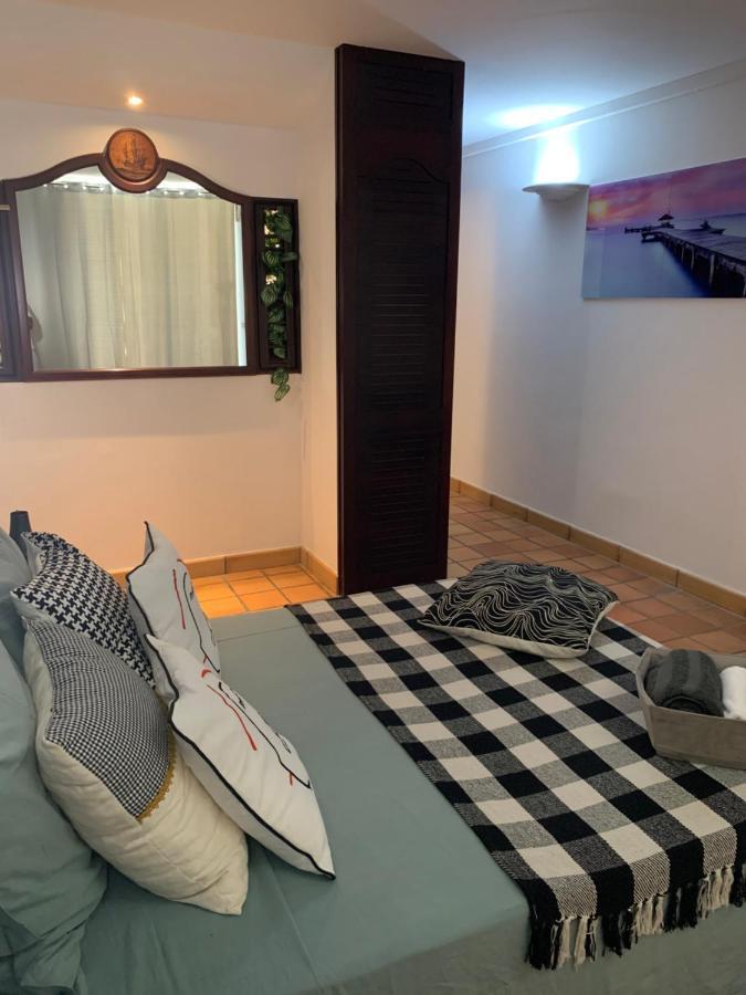La Fraiche Rose Apartment ลา ทรินิเต ภายนอก รูปภาพ