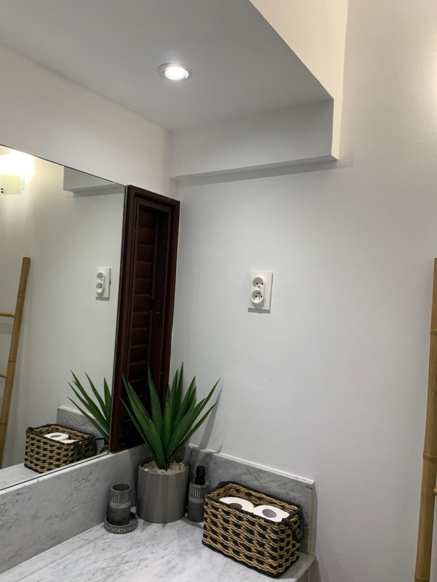 La Fraiche Rose Apartment ลา ทรินิเต ภายนอก รูปภาพ